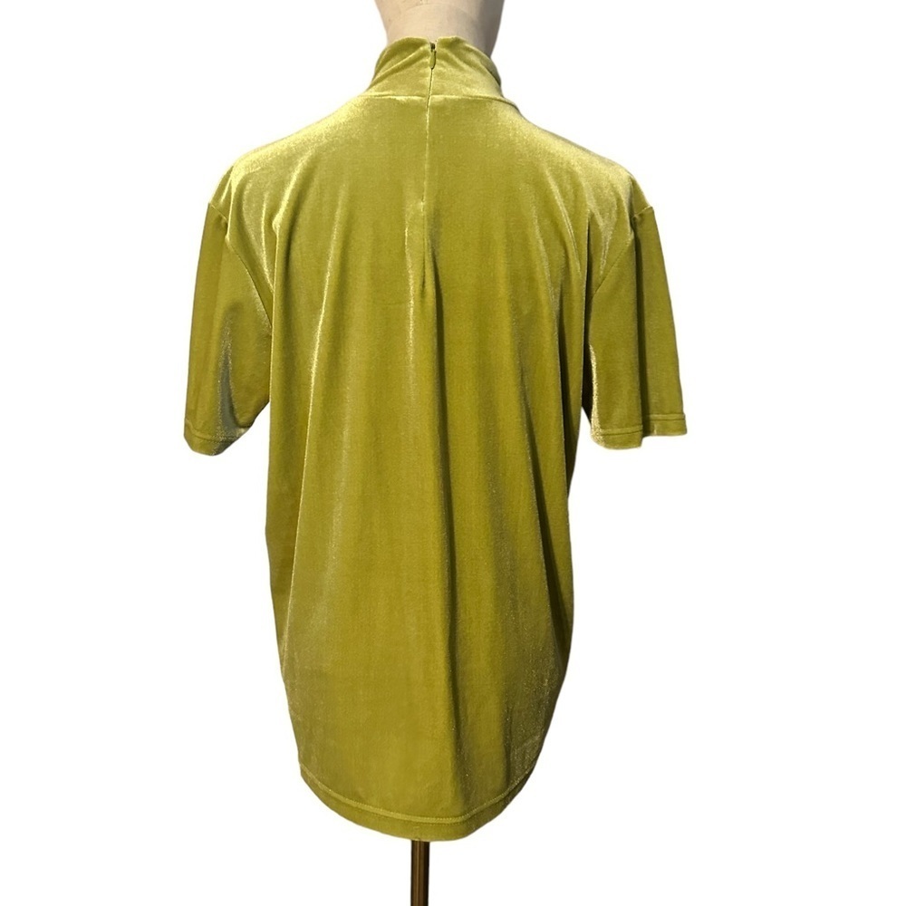 Very cute vintage Gap chartreuse Velvet Short Sleeve Top - Picture 2 of 4